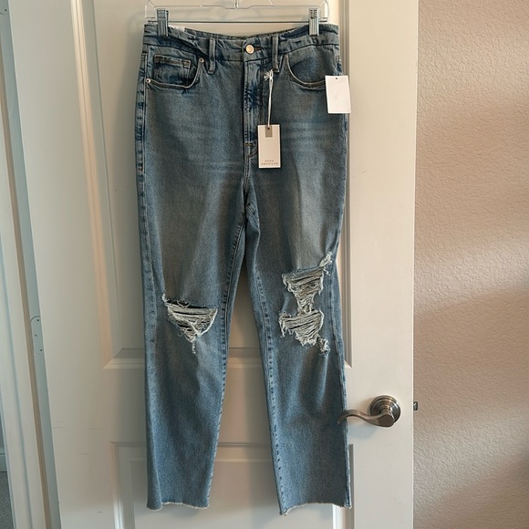 NWT- Good American distressed jeans! Good Boy. Size 8! - Picture 2 of 5